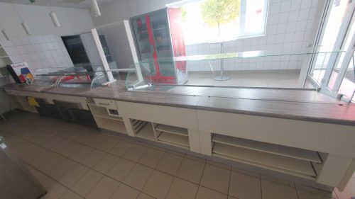 Büfé vitrinsor semleges, hűtött és fűtőtt résszel, pénztárpulttal - HASZNÁLT